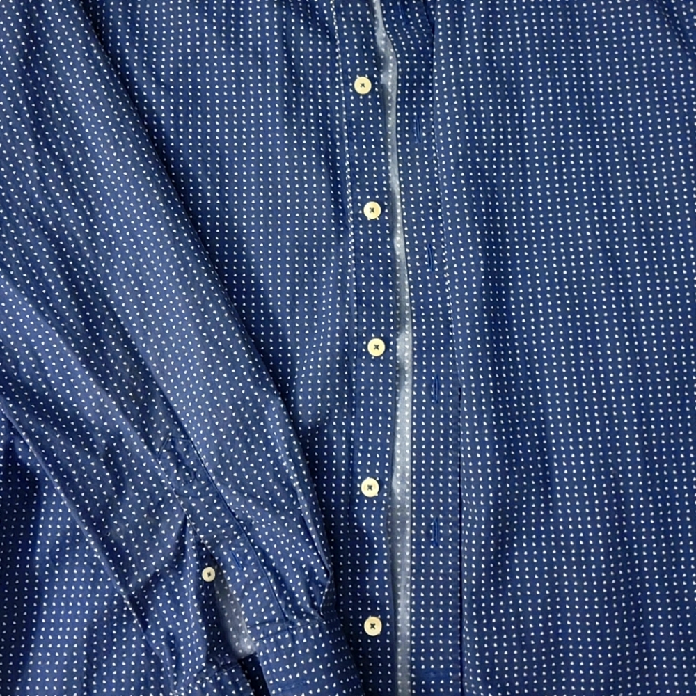 Untuckit men's wrinkle free